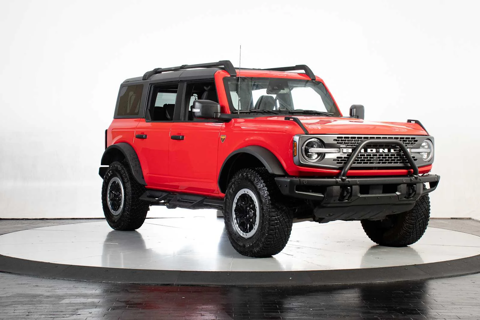 Used 2023 Race Red Ford Badlands image 8