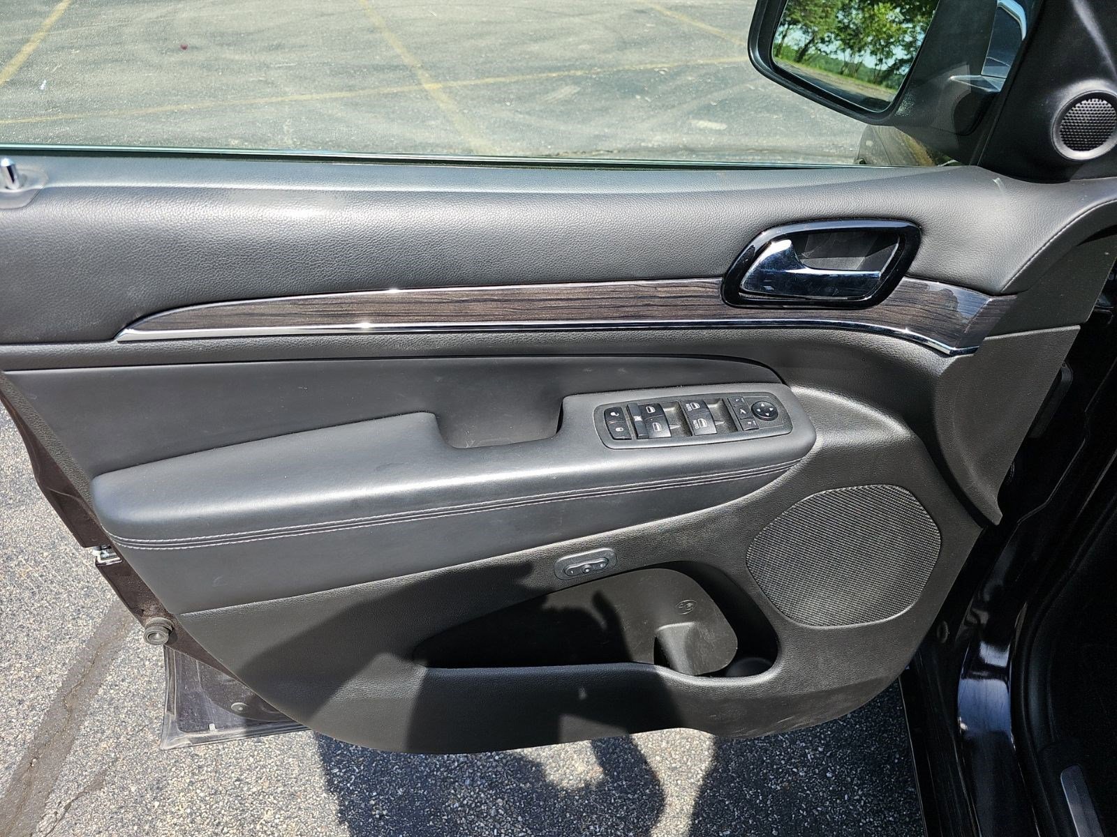 Used 2019 Sangria Metallic Clearcoat Jeep Overland image 20