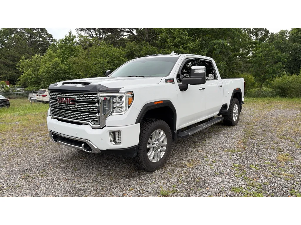 2022 GMC Sierra 4WD Crew Cab Standard Box Denali's photo