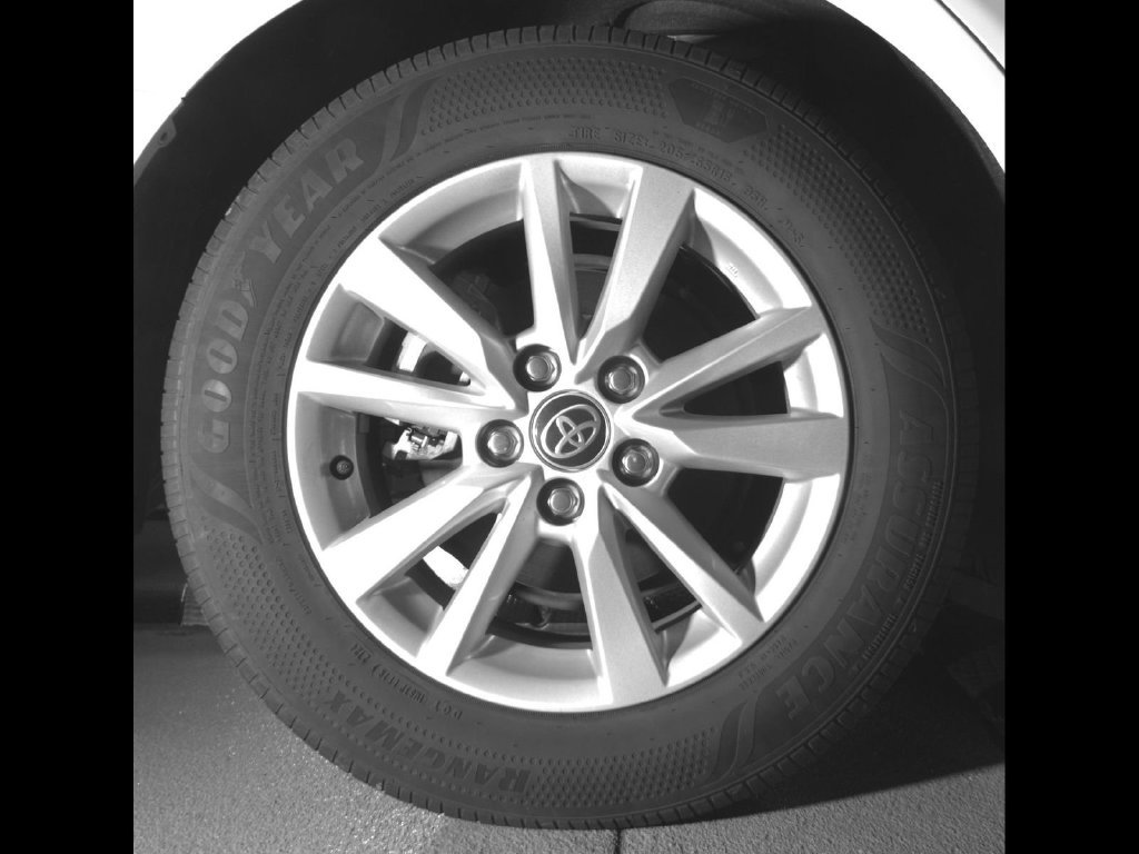Used 2025 White Toyota LE image 12