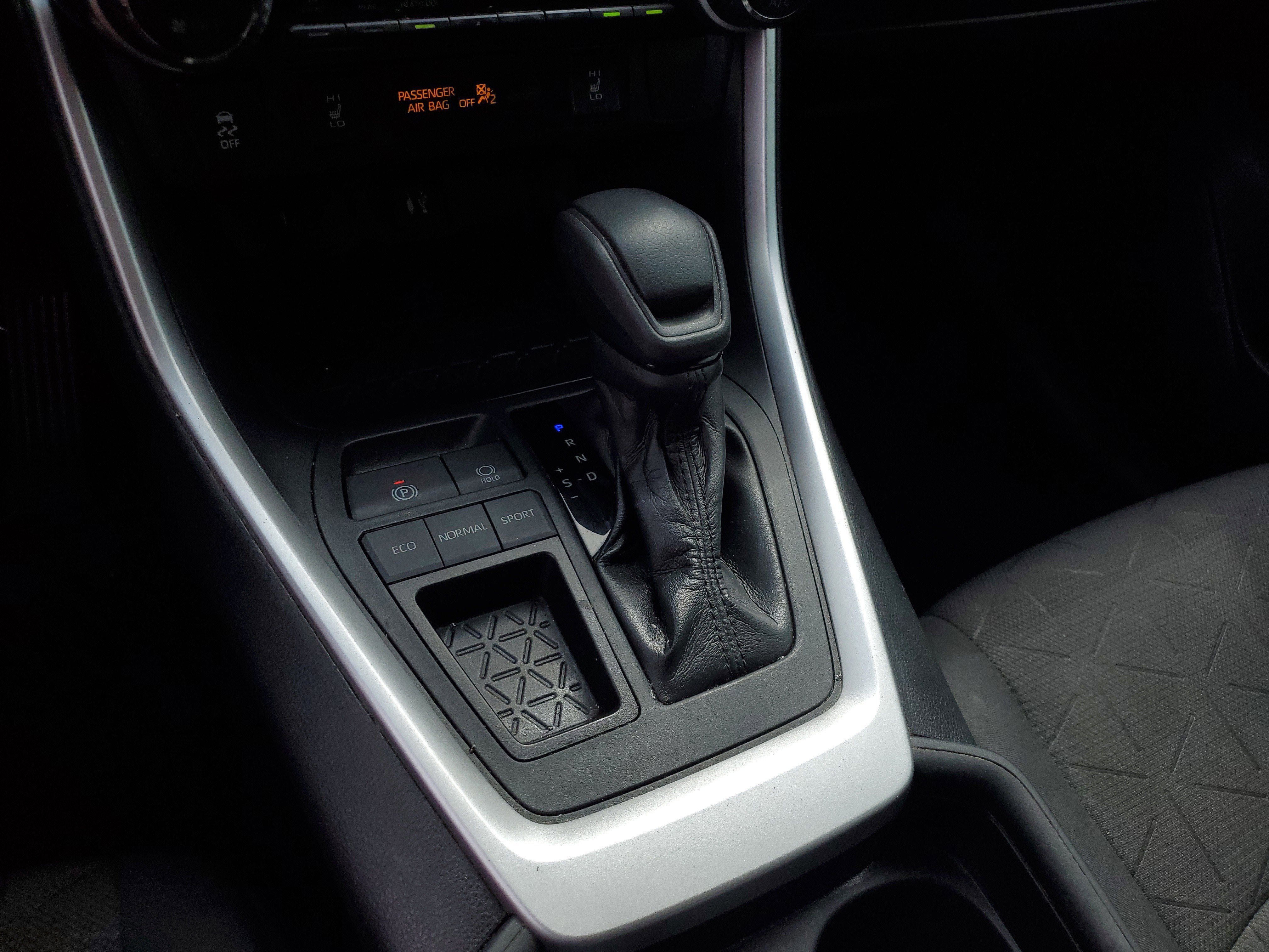 Used 2019 Super White Toyota XLE image 21