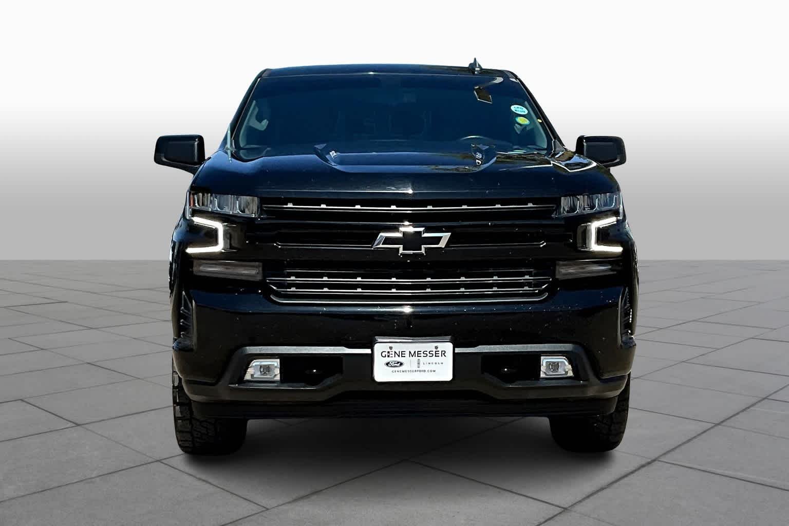 Used 2022 Black Chevrolet RST image 3