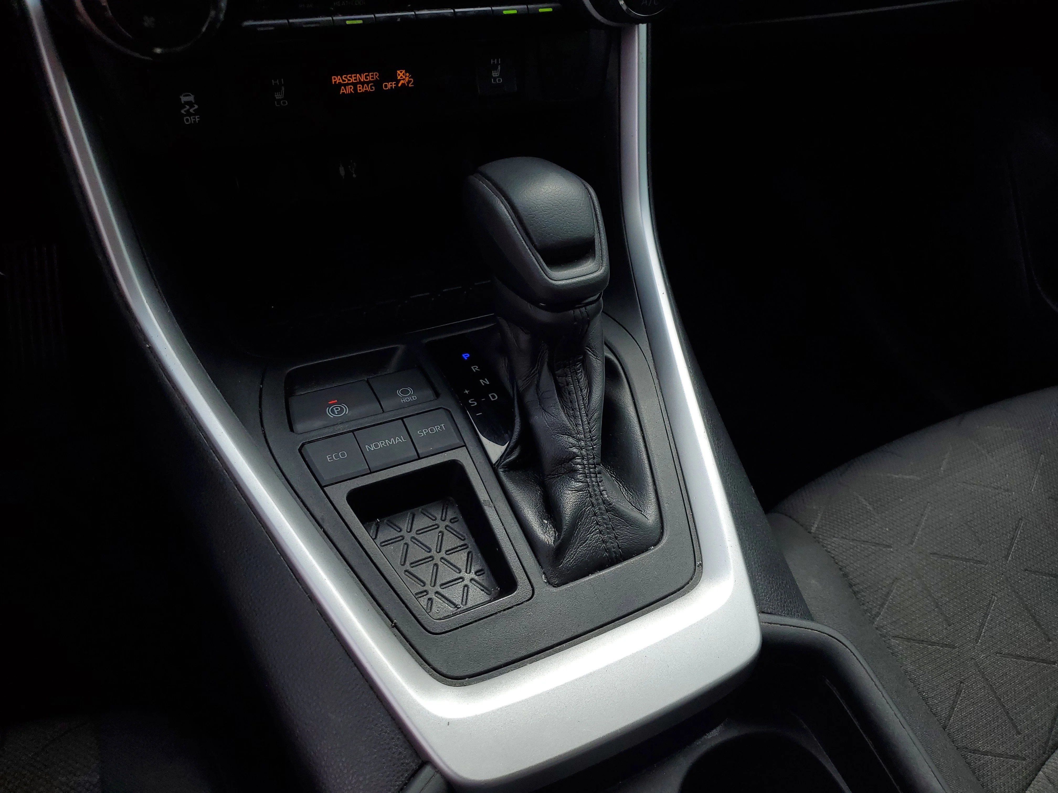 Used 2019 Super White Toyota XLE image 22