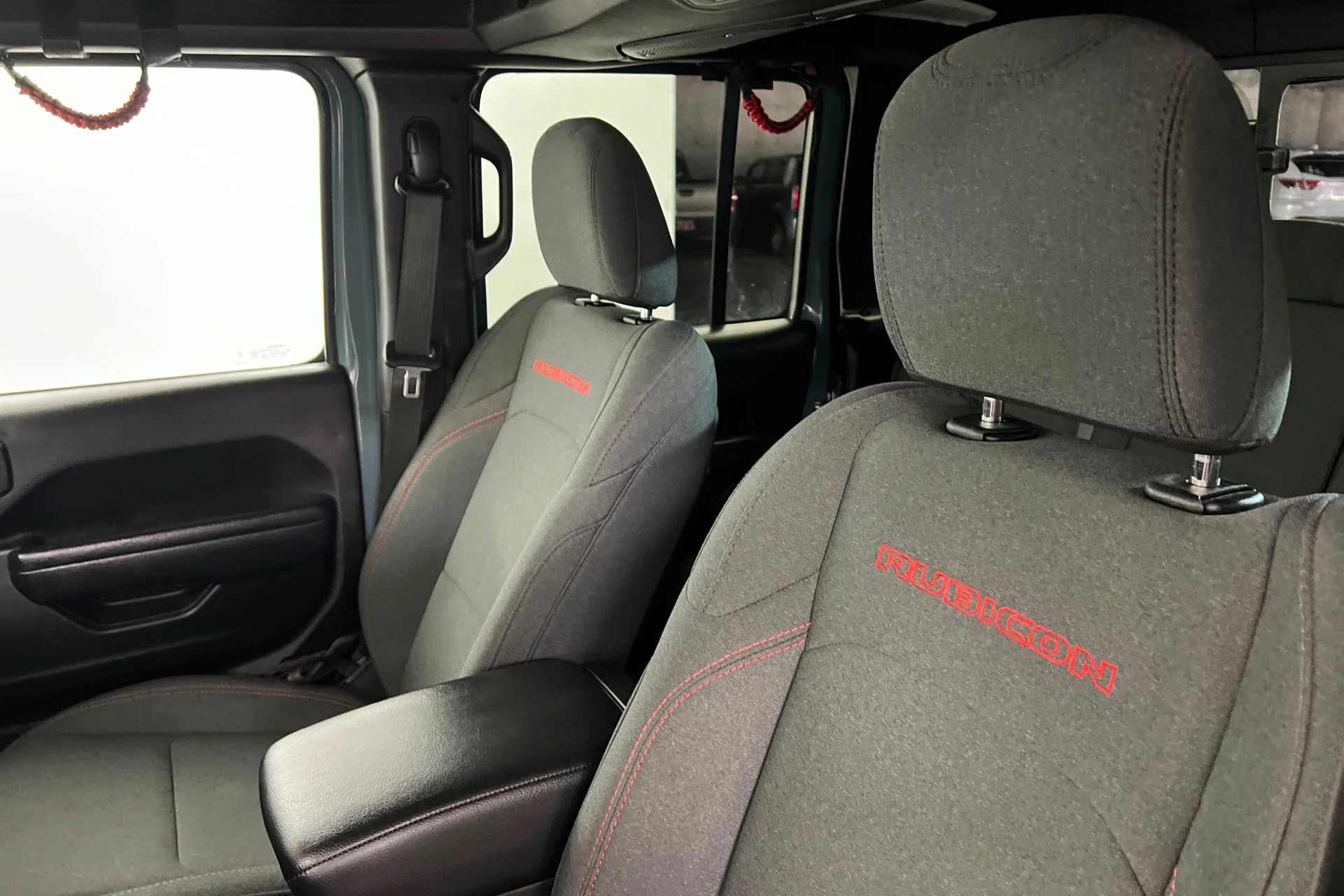 Used 2024 Anvil Clear Coat Jeep Rubicon image 15