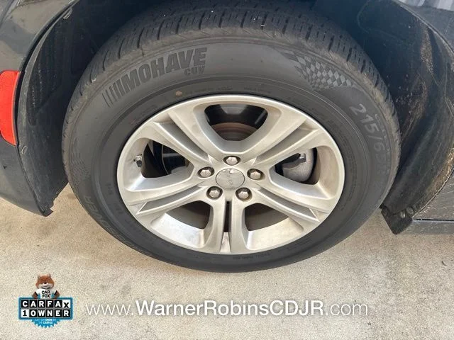Used 2023 Black Dodge SXT image 4