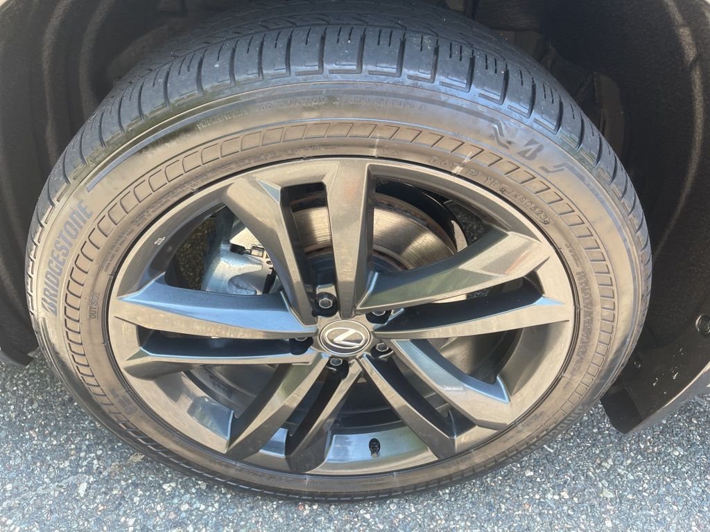 2024 Lexus NX PHEV 450h+ - Photo 18