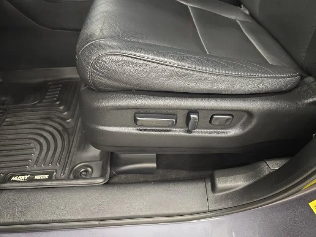 Used 2022 Gray Honda EX-L image 37