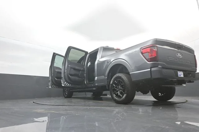 New 2026 Carbonized Gray Metallic Ford XLT image 44
