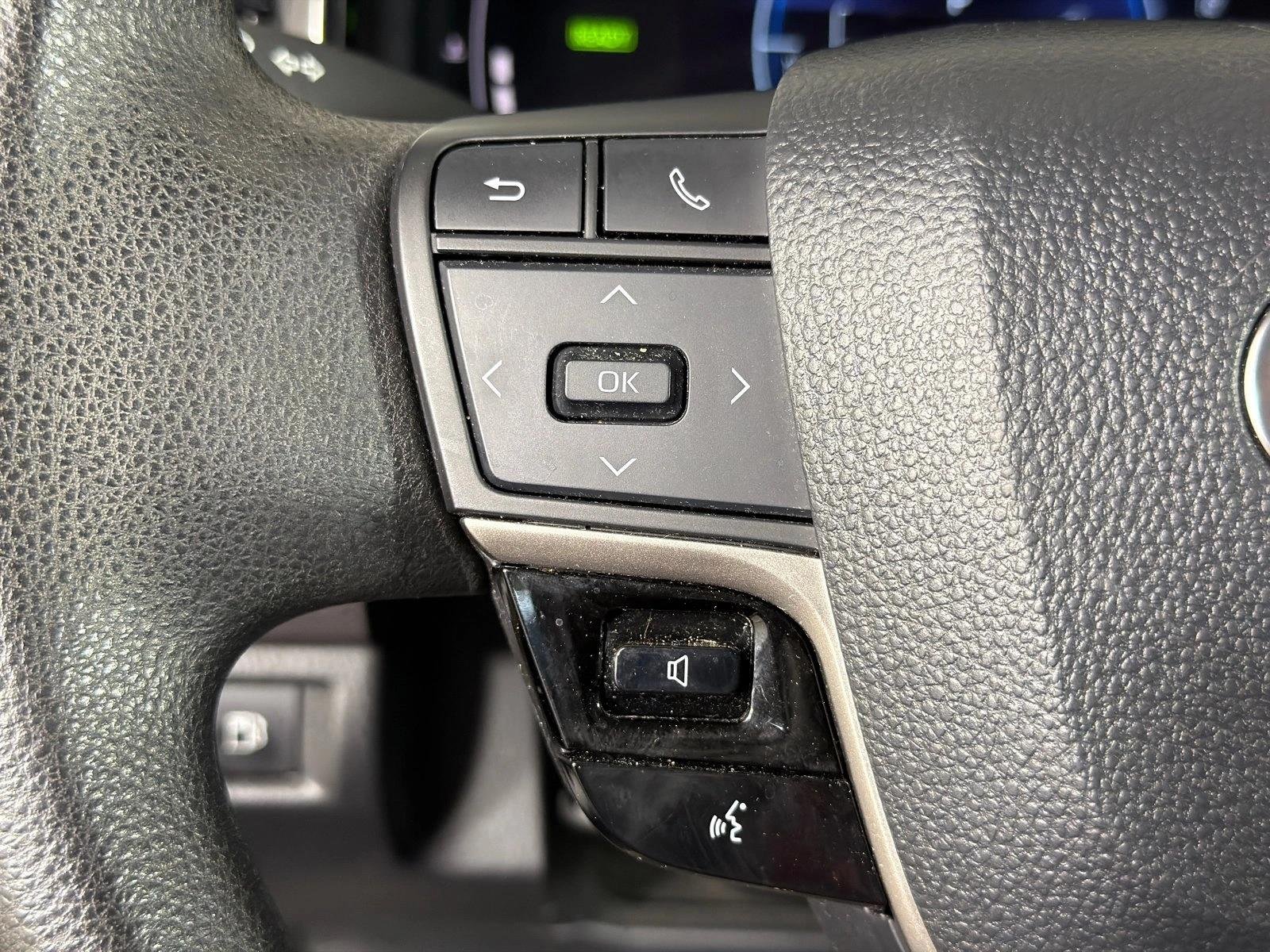 Used 2025 Midnight Black Metallic Toyota LE image 24