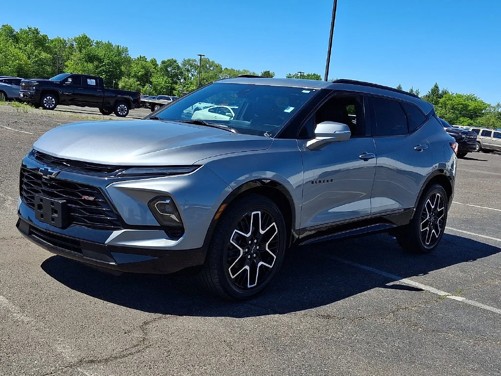 Used 2023 Sterling Gray Metallic Chevrolet RS image 6