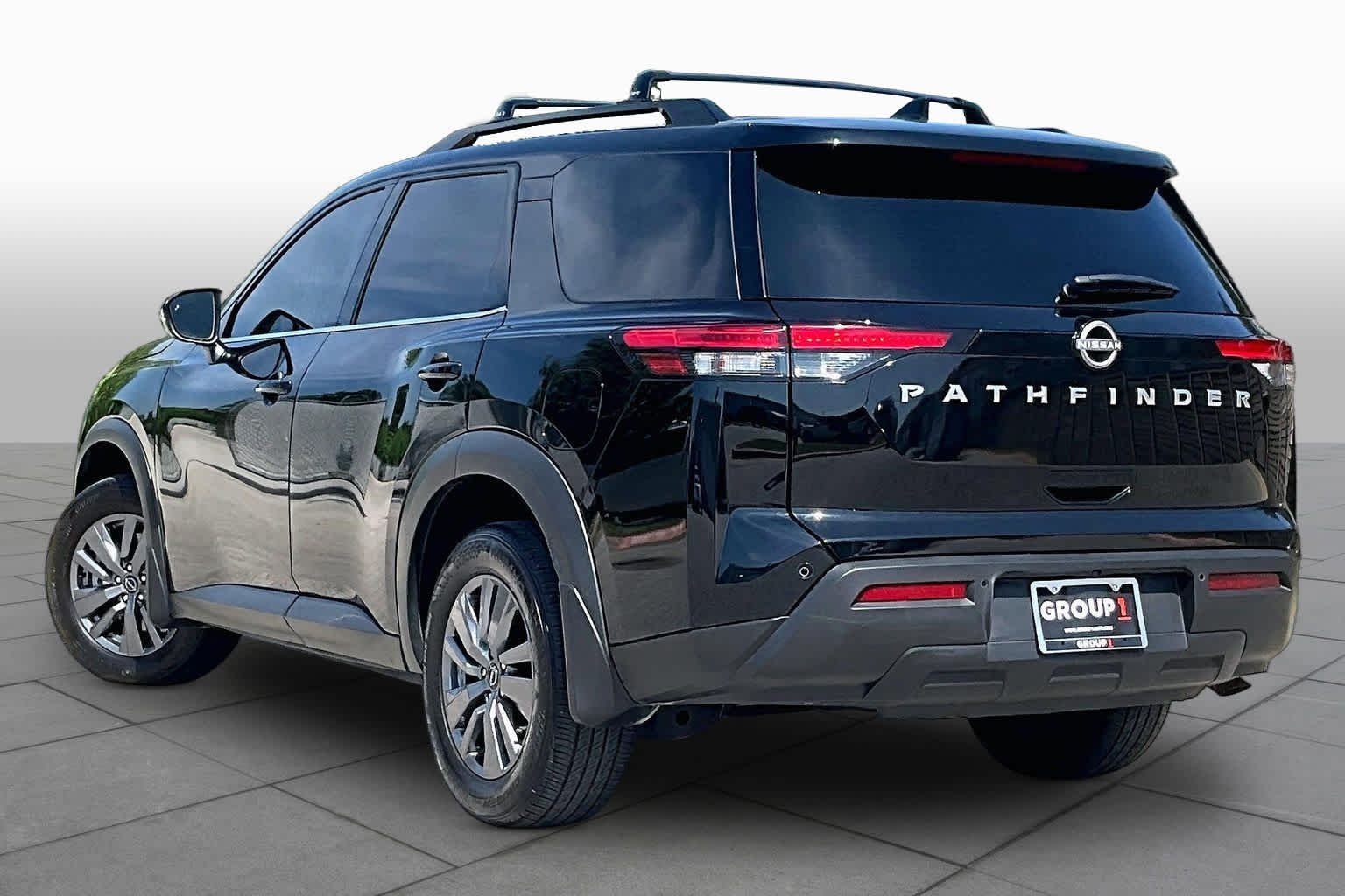 Used 2025 Super Black Nissan SV image 12