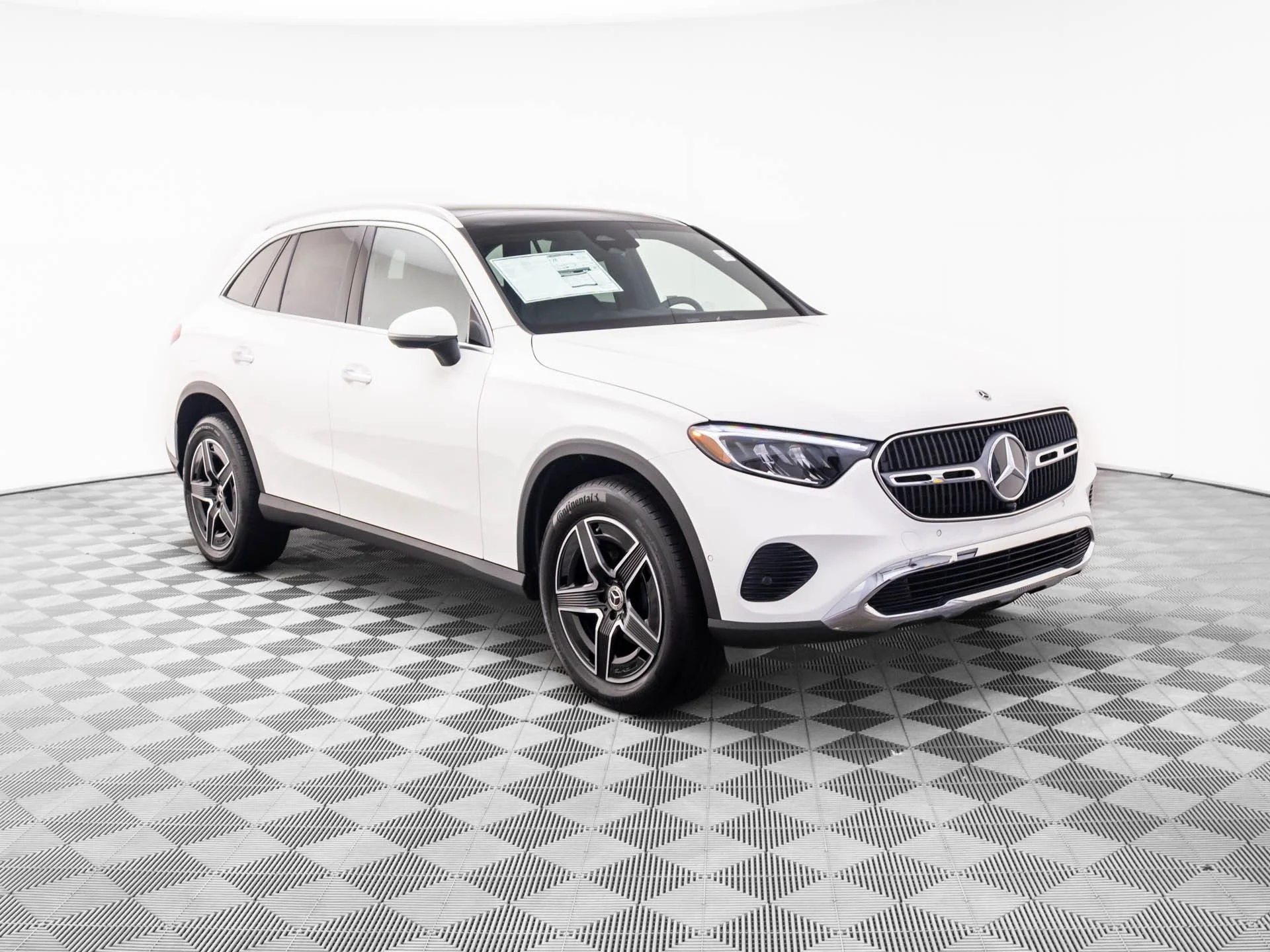 New 2026 White Mercedes-Benz GLC 300 image 7