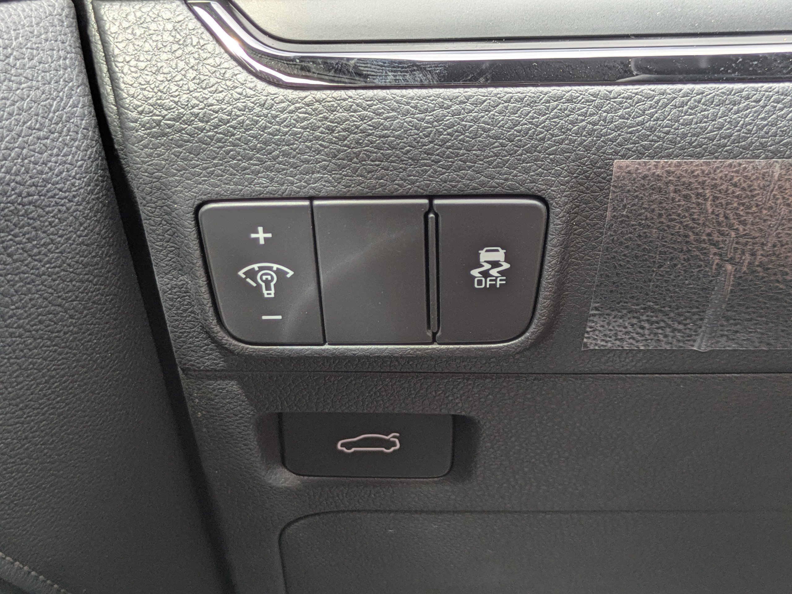 New 2026 Snow White Pearl Kia GT-Line FWD image 30