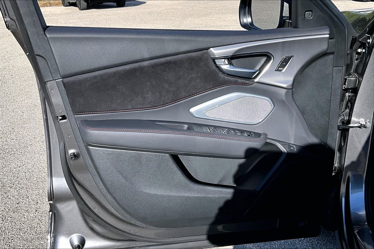 Used 2026 Liquid Carbon Metallic Acura w/A-Spec Package image 10