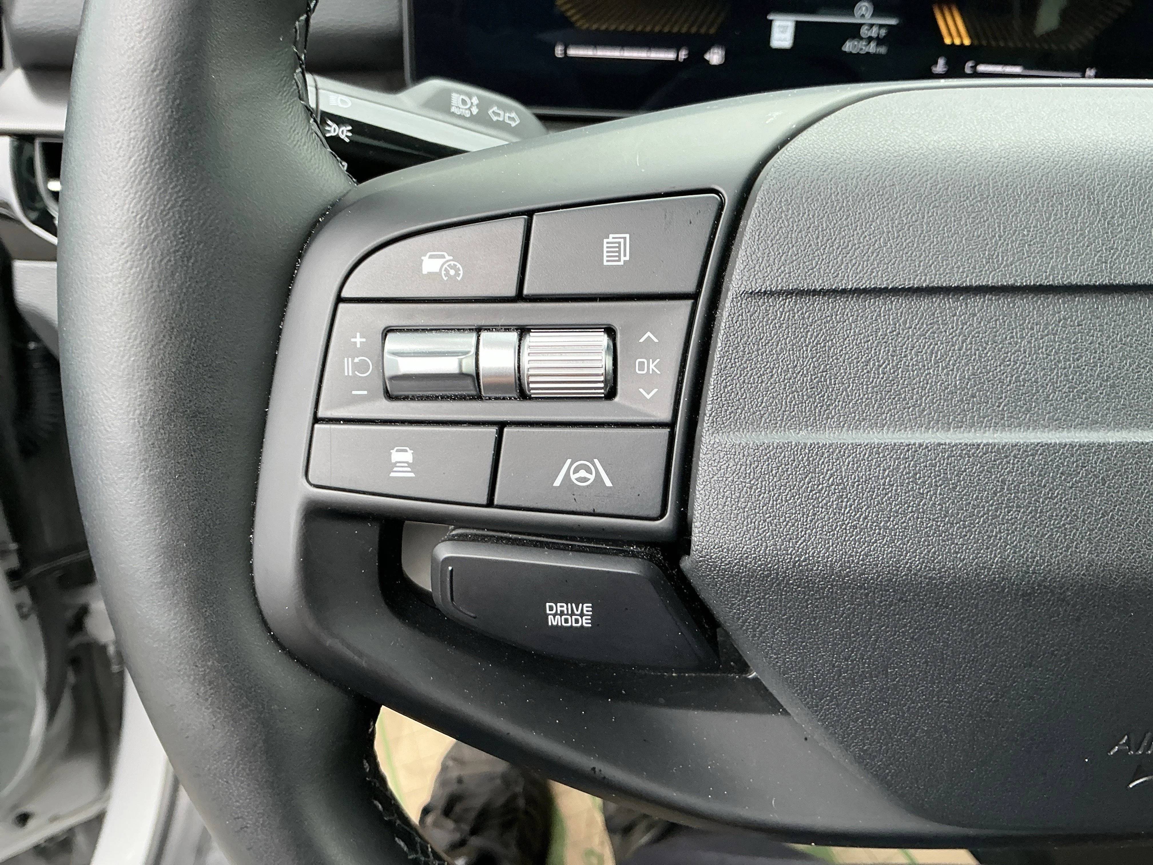 2026 Kia Sportage EX - Photo 23