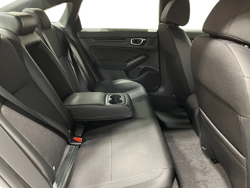 New 2026 Crystal Black Pearl Honda 2WD Sport Hybrid image 25