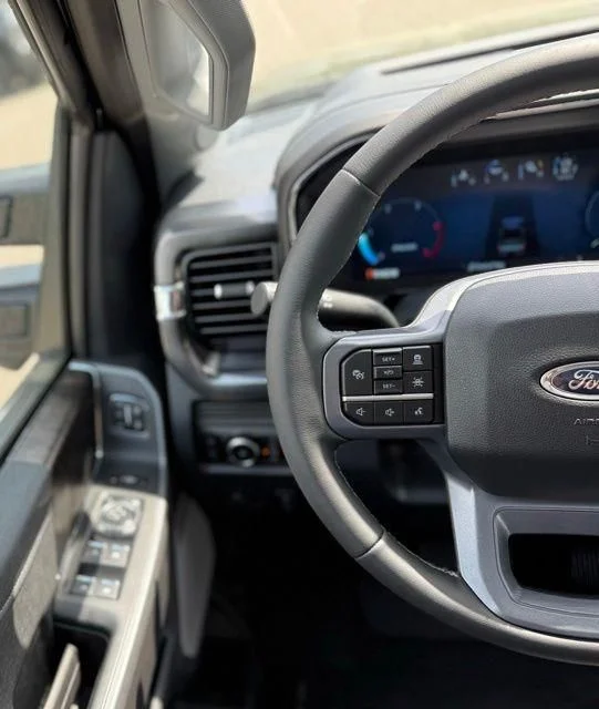 New 2026 Agate Black Metallic Ford F-350® Lariat® image 19