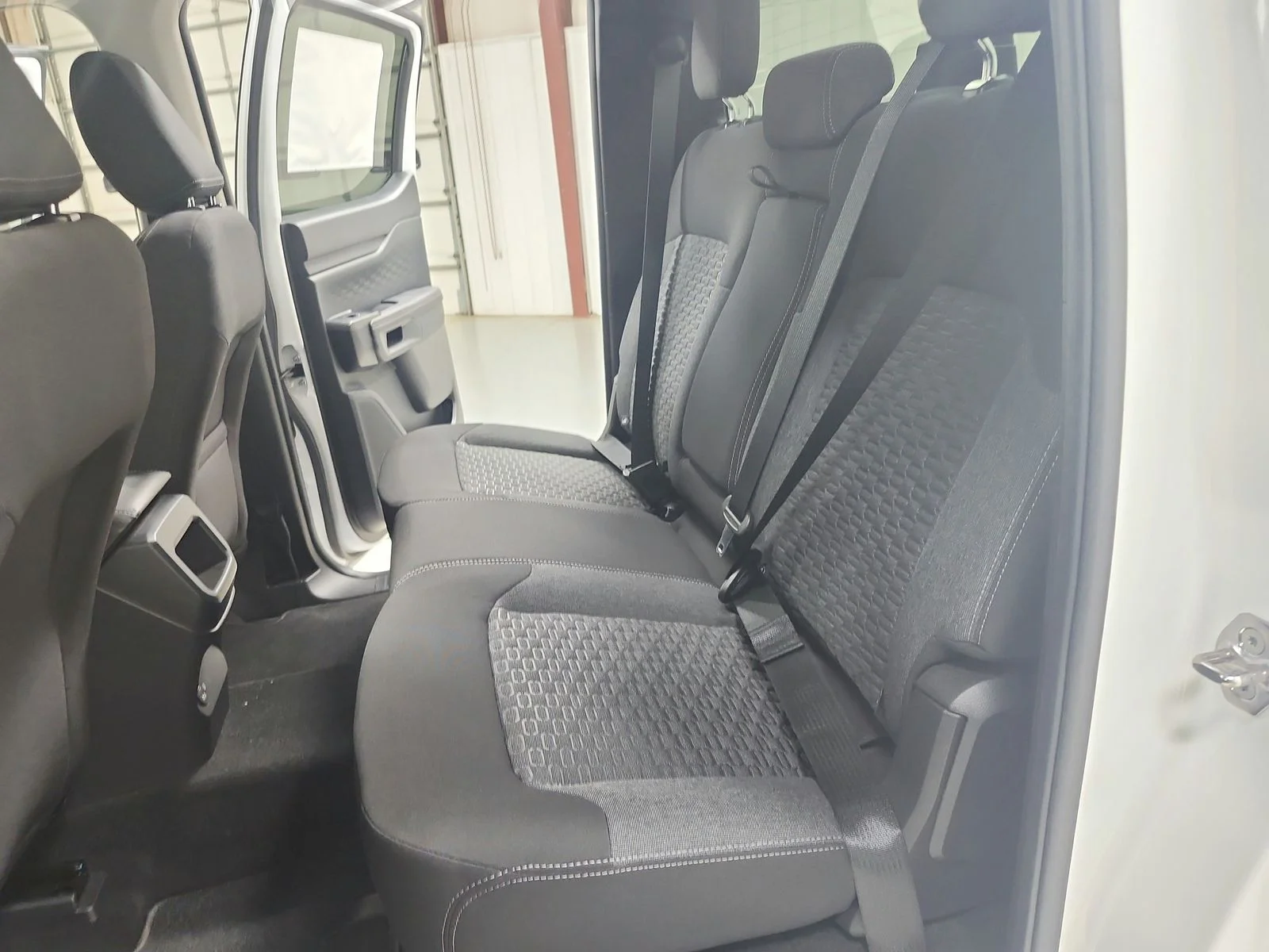 New 2026 Oxford White Ford XLT image 33