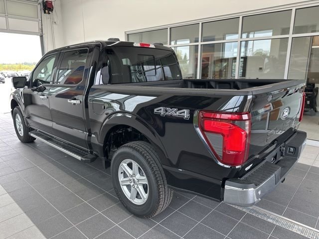 Used 2025 Agate Black Metallic Ford XLT image 7