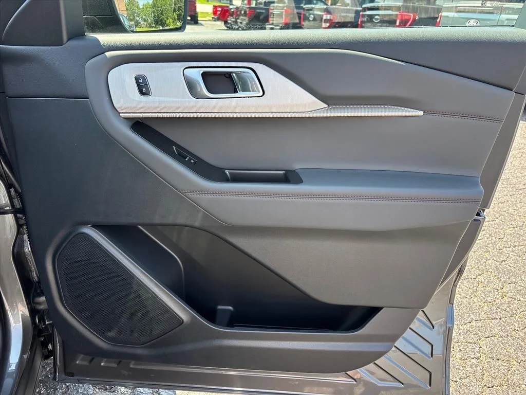 New 2026 Carbonized Gray Metallic Ford Active image 13