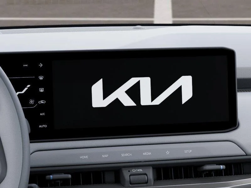 New 2027 Snow White Pearl Kia Wind image 20
