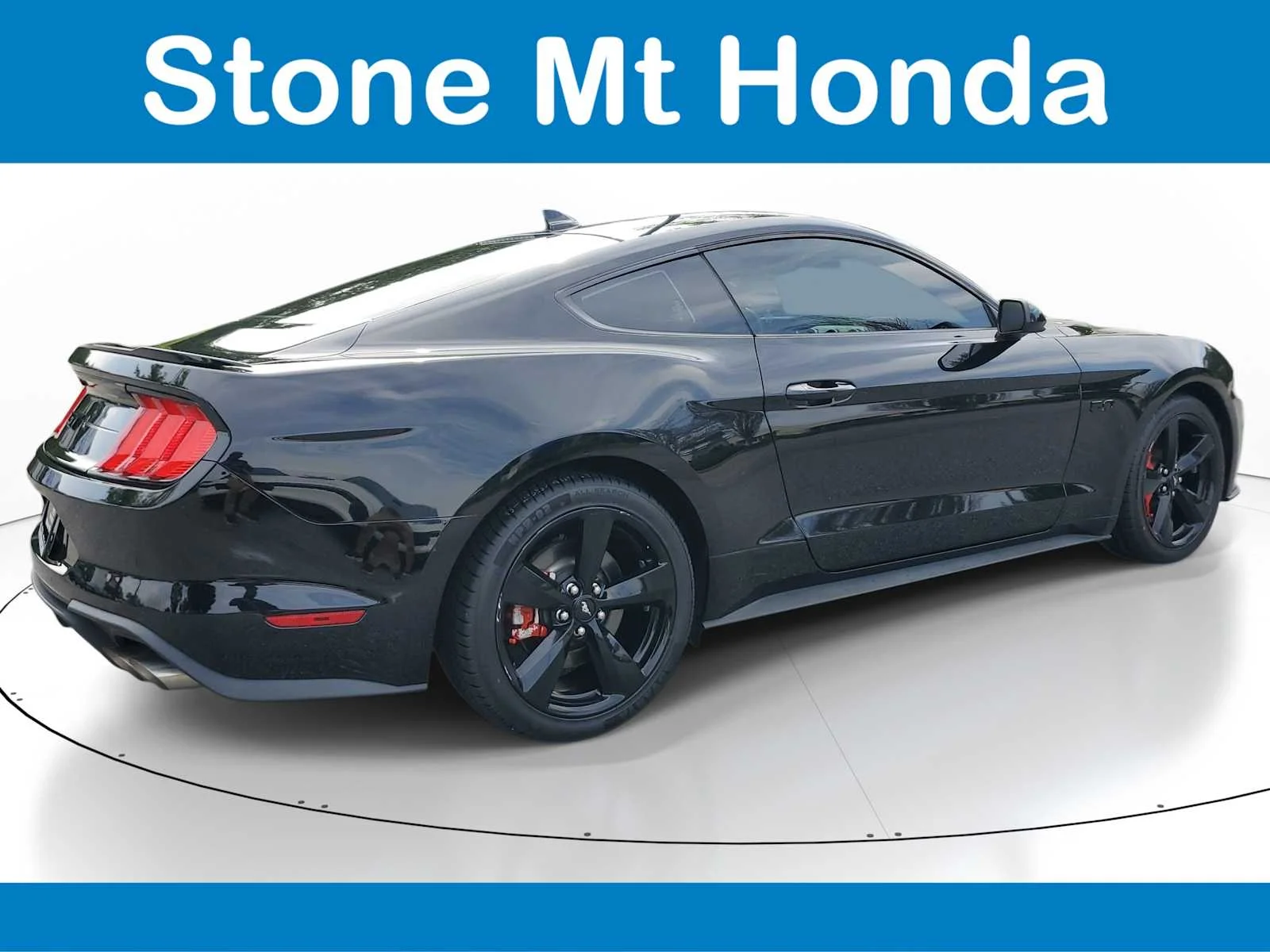 Used 2022 Shadow Black Ford GT Premium image 6