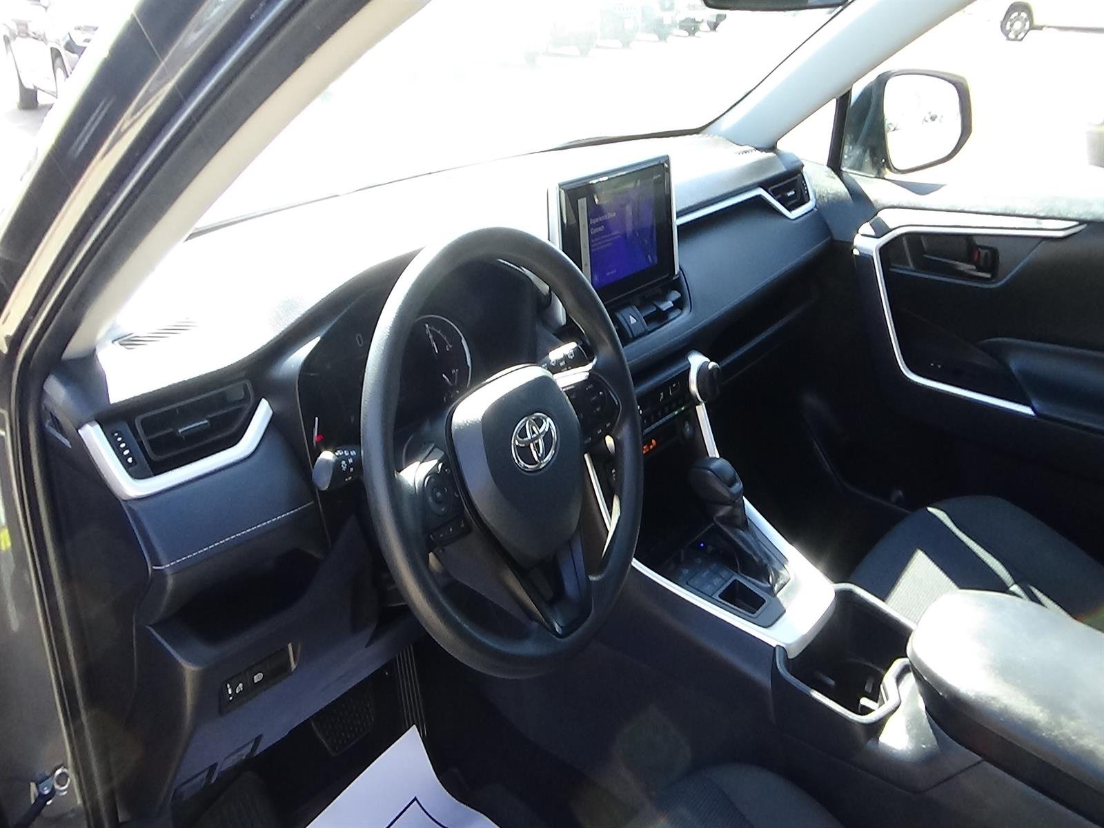Used 2025 Magnetic Gray Metallic (1g3) Toyota LE image 18
