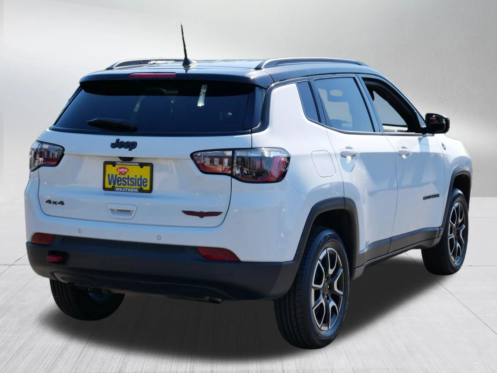 Used 2025 Bright White Clearcoat Jeep Trailhawk image 7