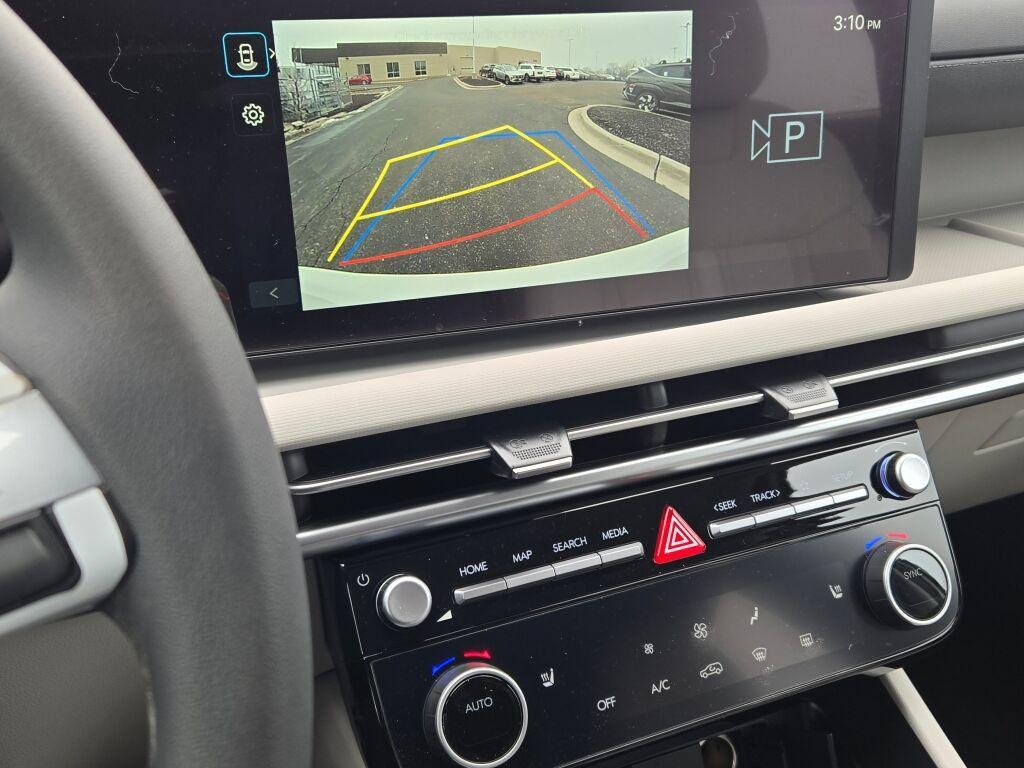 New 2026 White Hyundai SEL AWD image 28