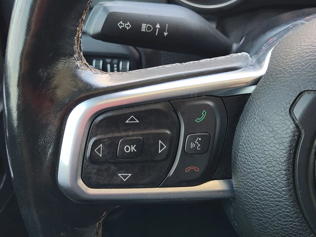 Used 2020 Black Clearcoat Jeep Overland image 29