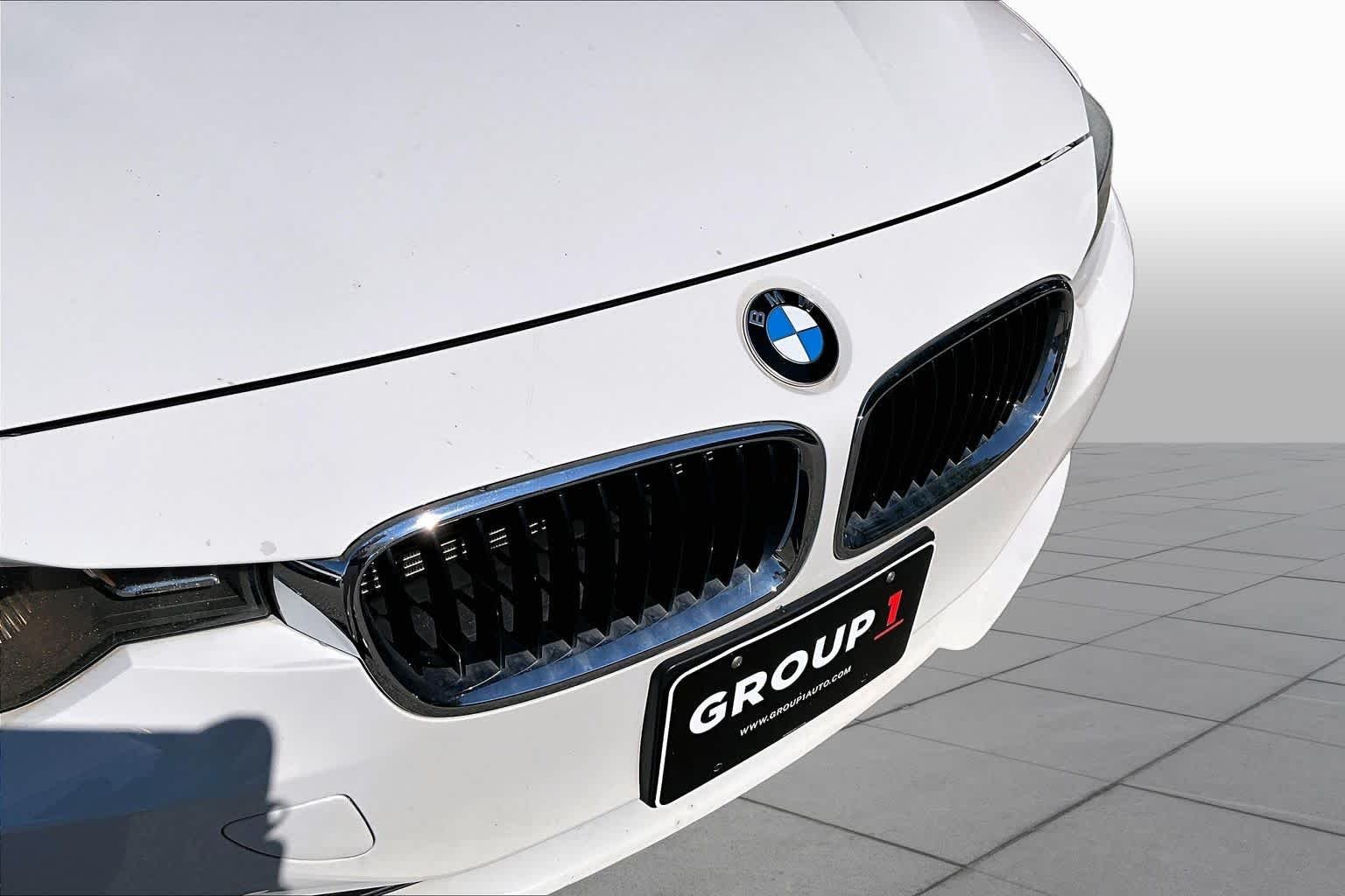 Used 2013 Alpine White BMW 328i xDrive image 29
