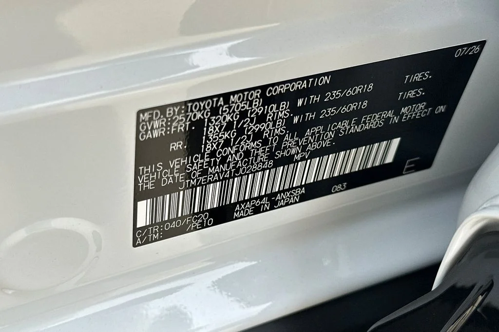 New 2026 Ice Cap Toyota  SE image 33