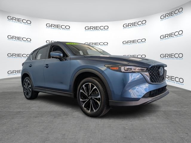 2023 Mazda CX-5 S Premium package