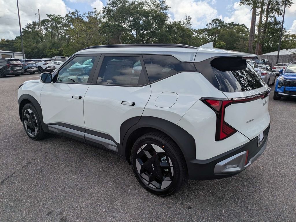 New 2027 Snow White Pearl Kia EX image 6
