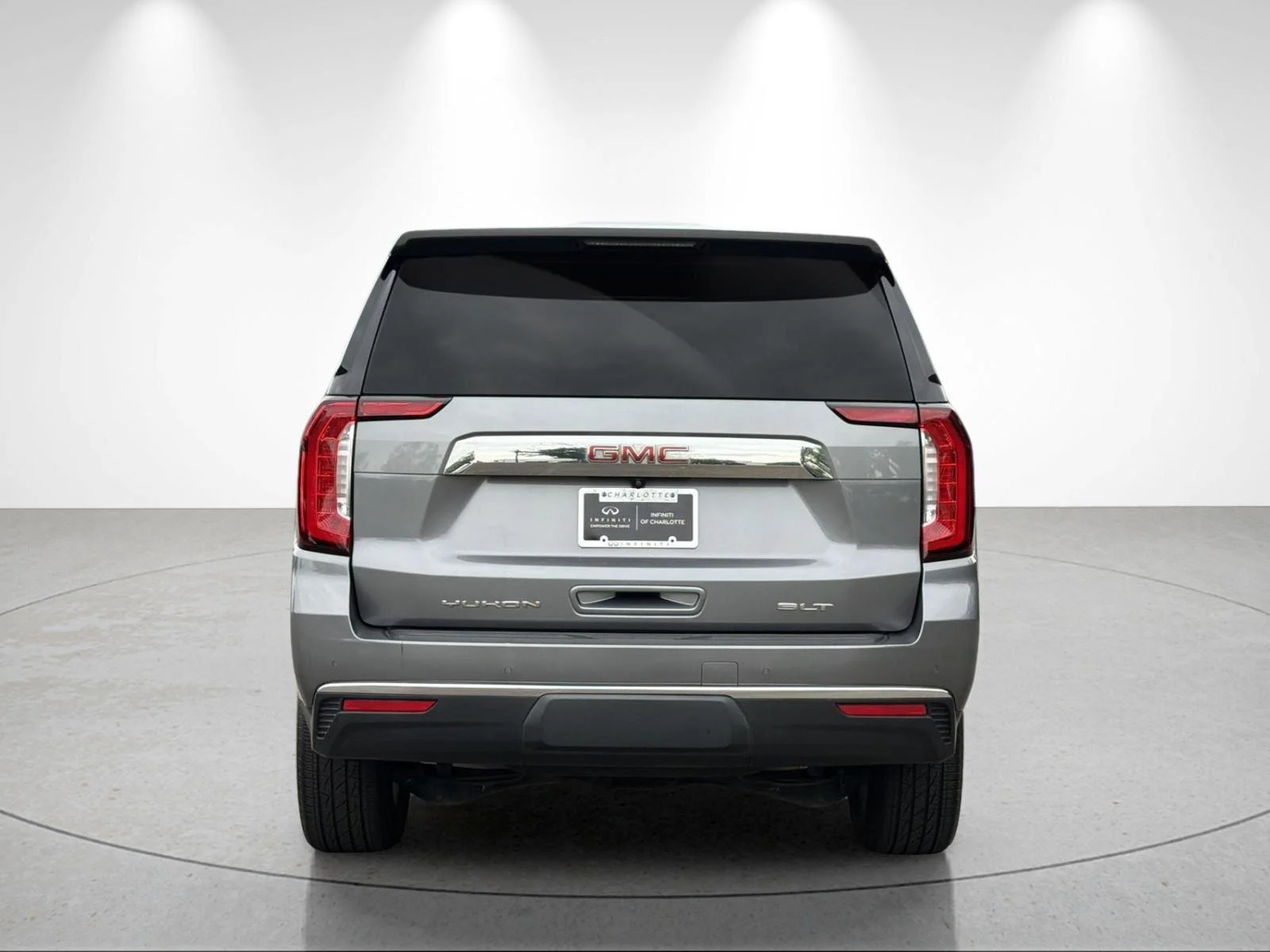 Used 2021 Satin Steel Metallic GMC SLT image 4