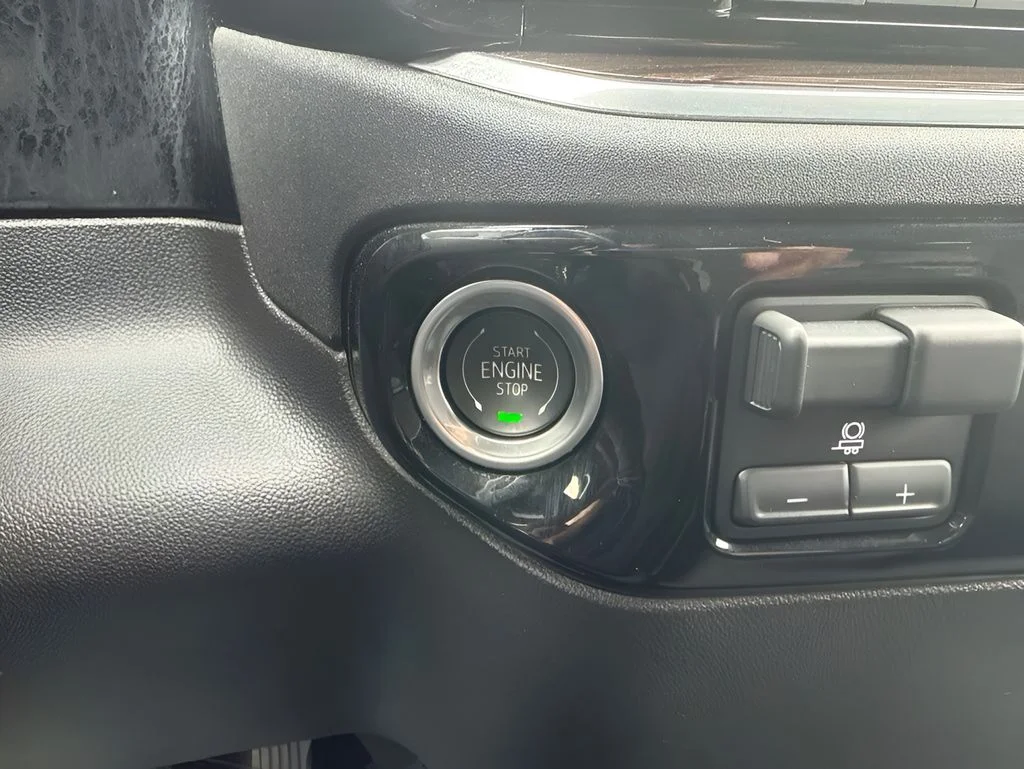Used 2025 White Chevrolet LT Trail Boss image 22