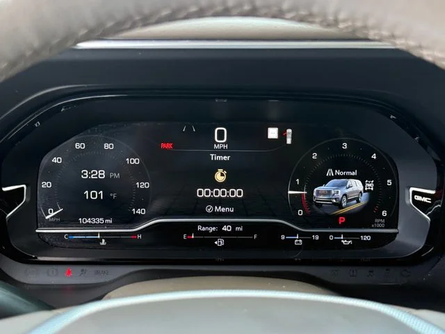 Used 2022 White Frost GMC Denali image 18