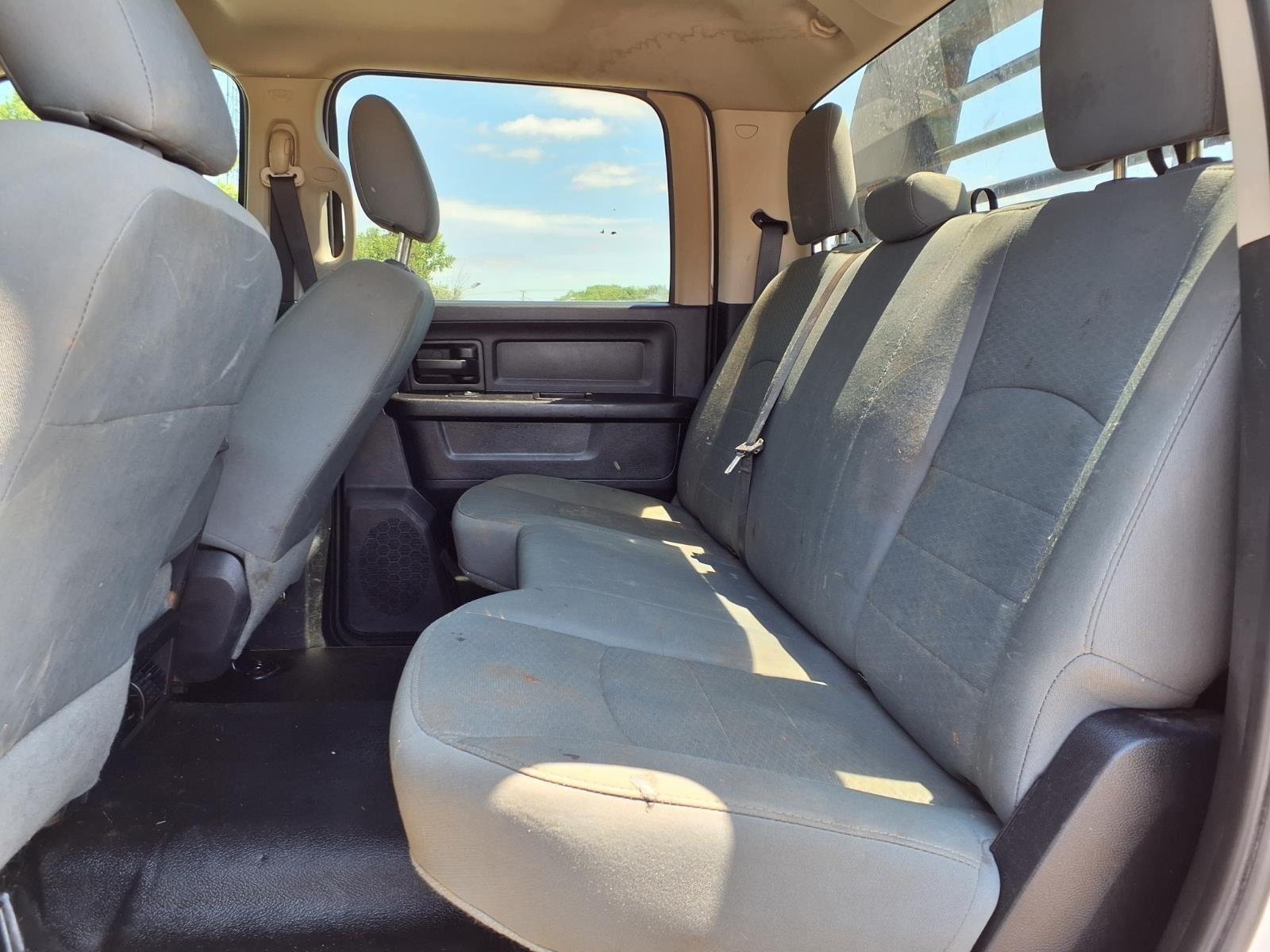 Used 2016 Bright White Clearcoat Ram Tradesman image 17