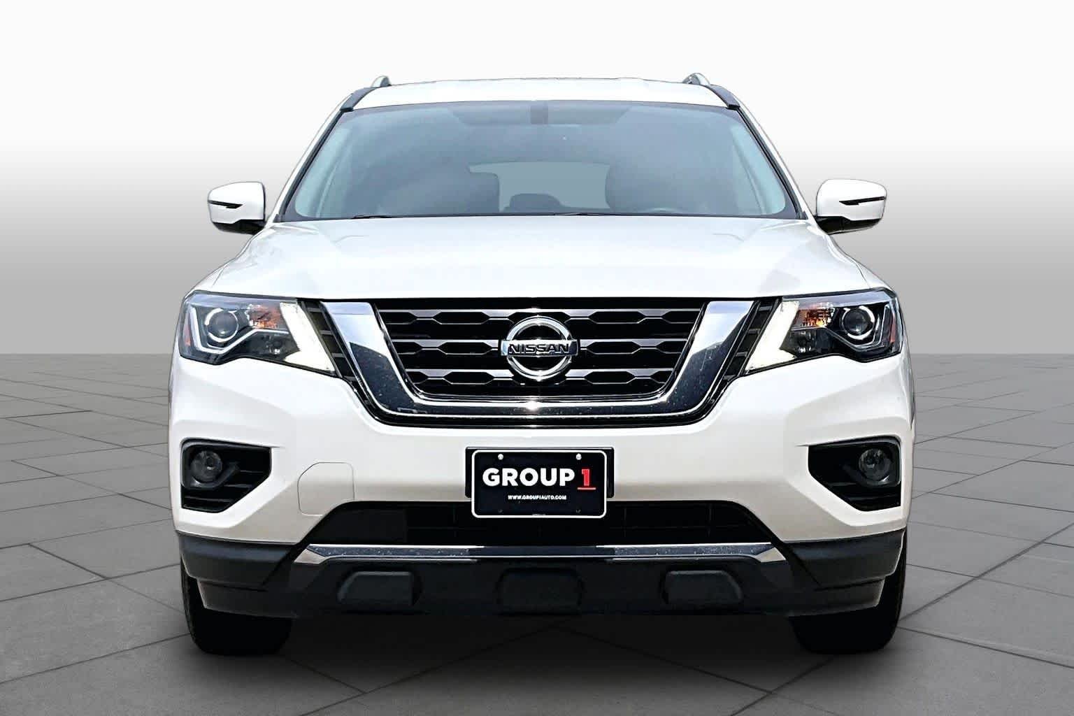 Pre-Owned 2018 Nissan Pathfinder SV