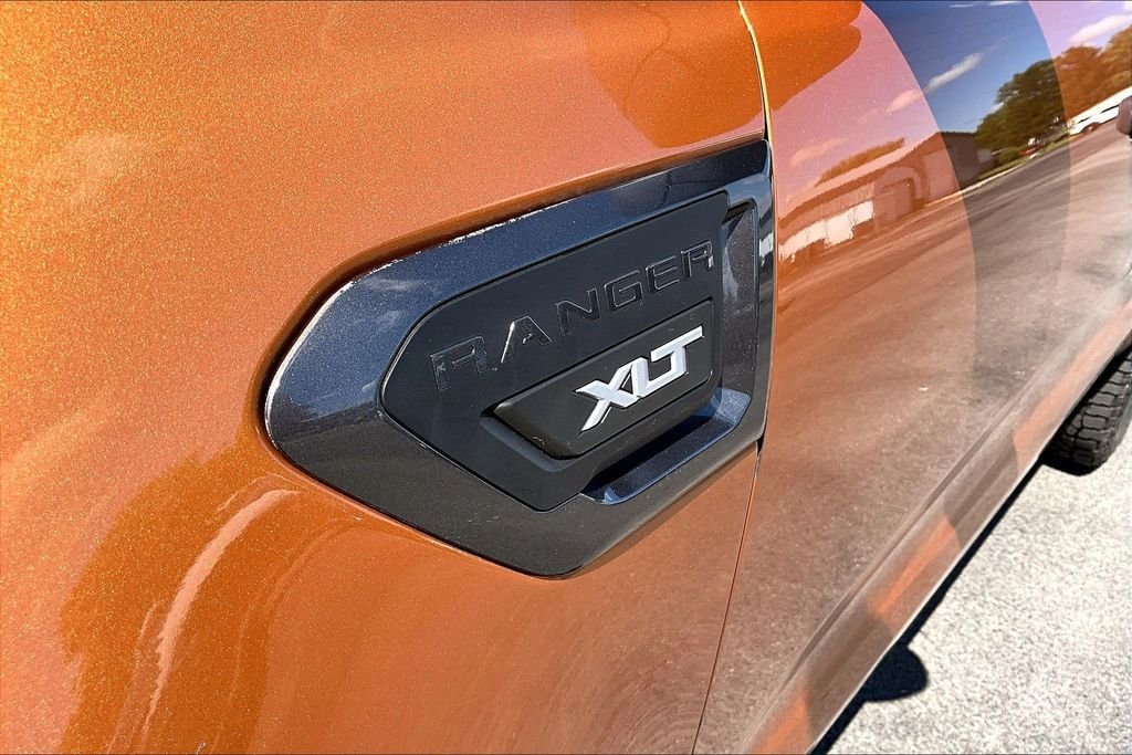 Used 2019 Yellow Ford XLT image 6