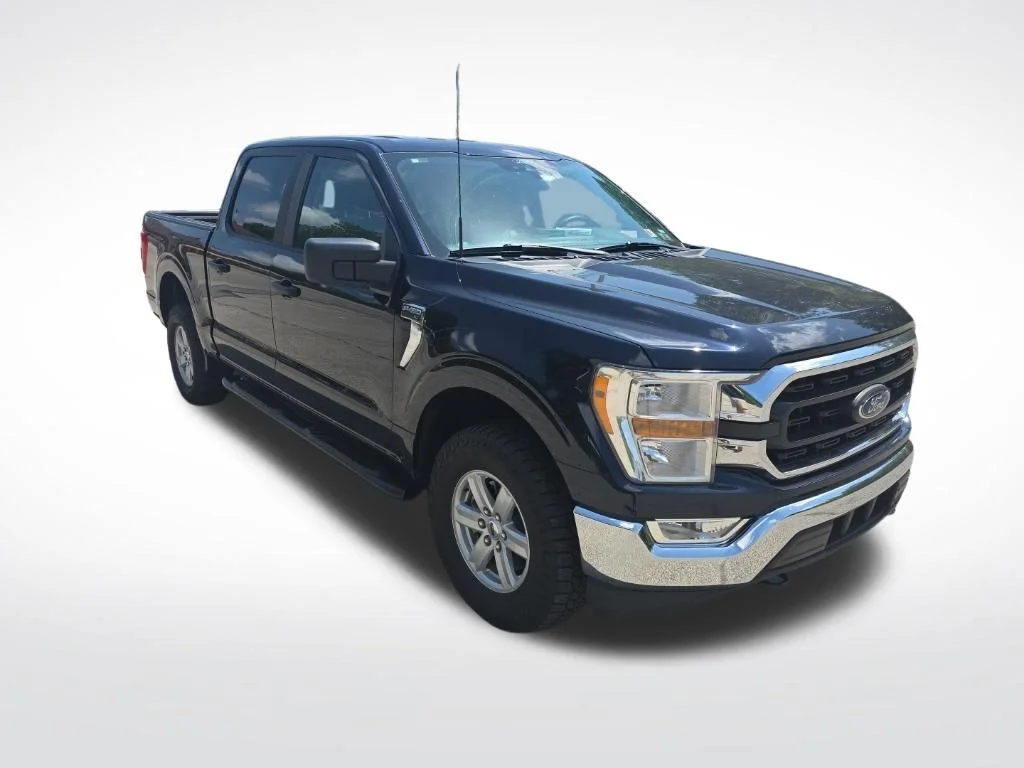 Used 2021 Blue Ford XLT image 3