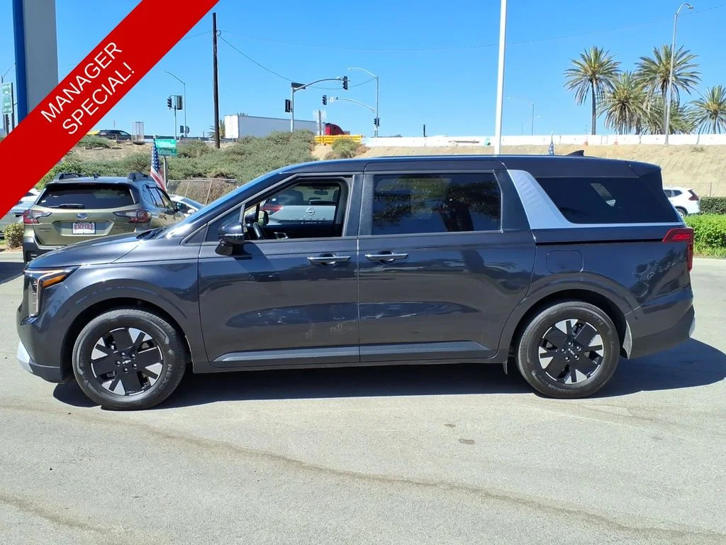 Used 2025 Gray Kia LXS image 5