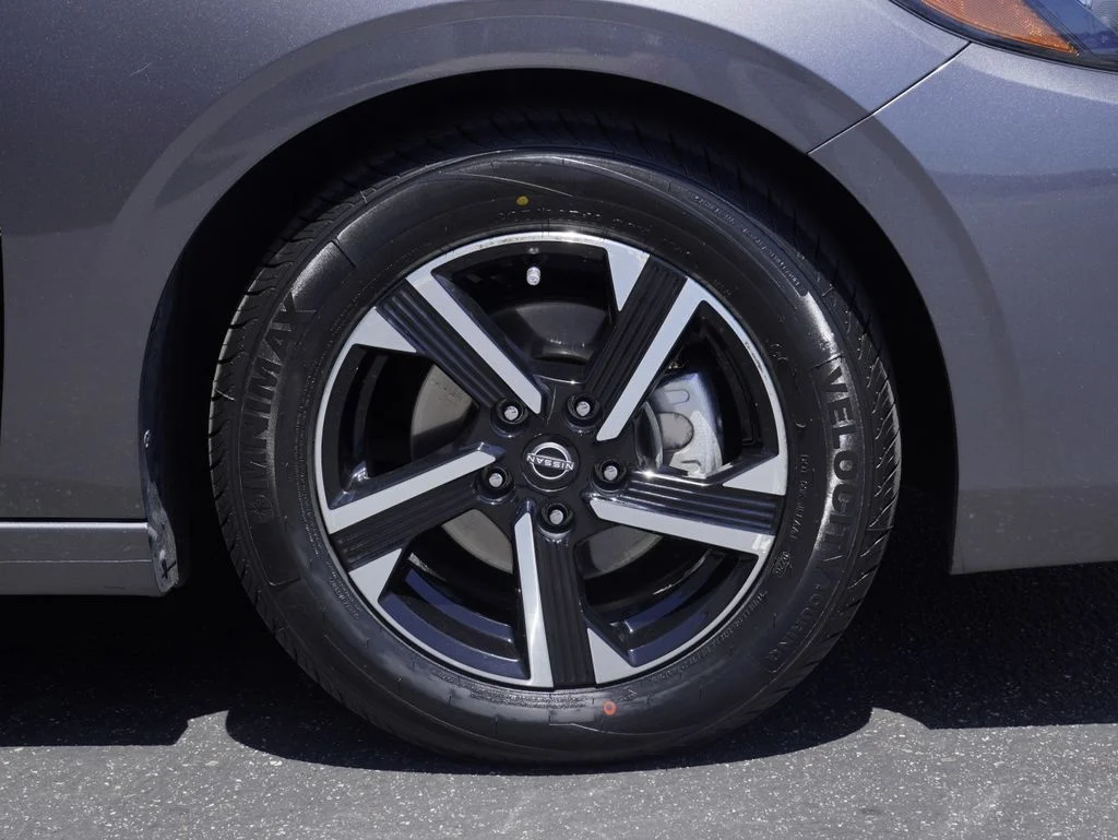Used 2024 Gray Nissan SV image 6