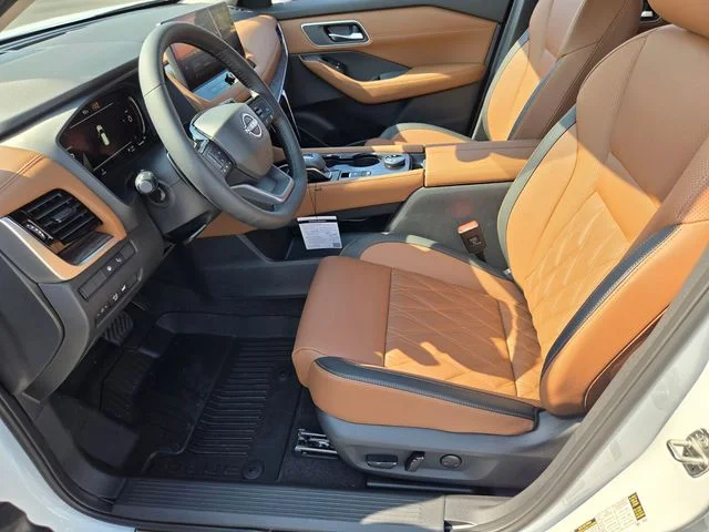 New 2026 White/off-white Nissan Platinum image 11