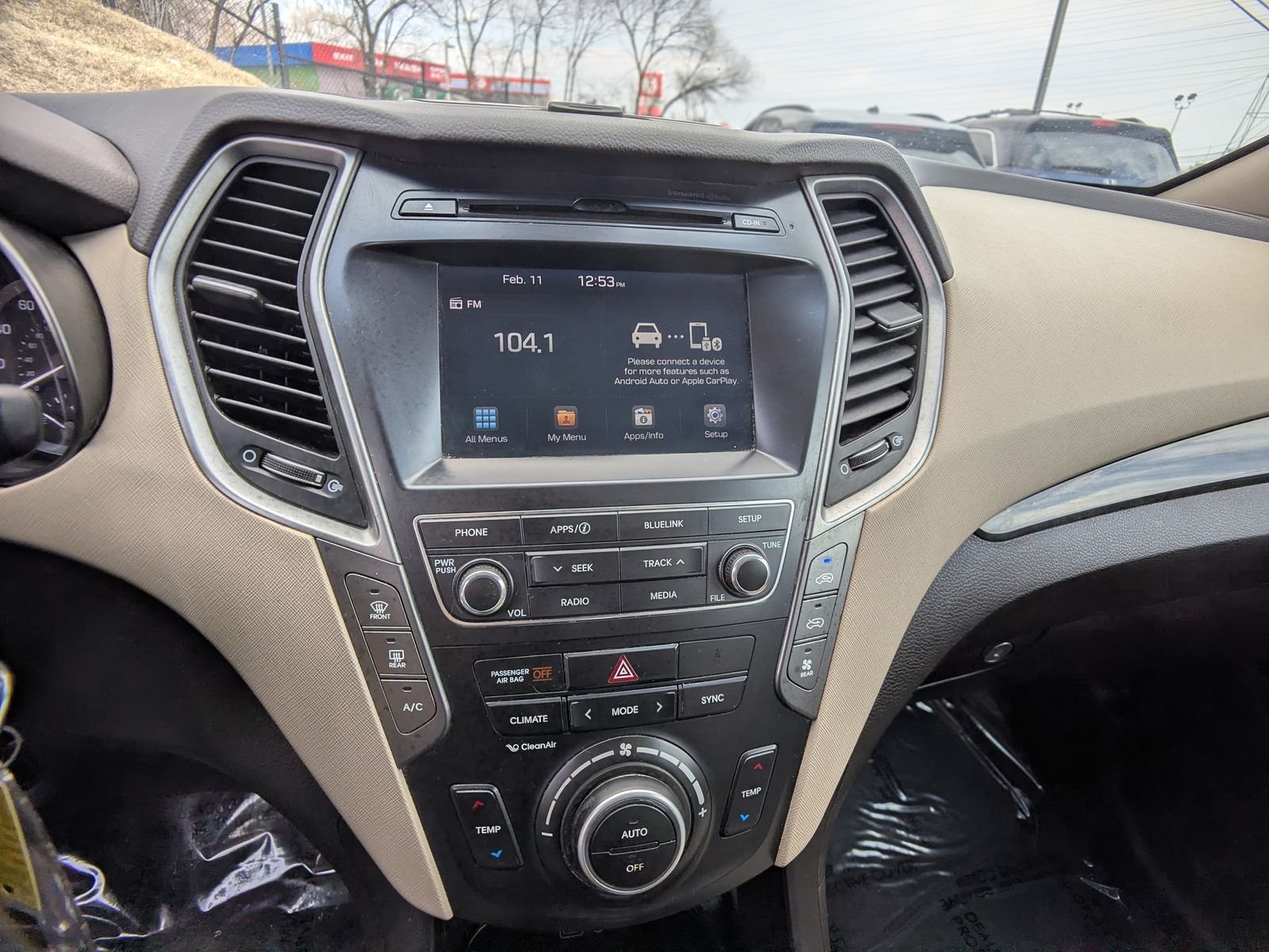 Used 2019 Brown Hyundai SE image 21