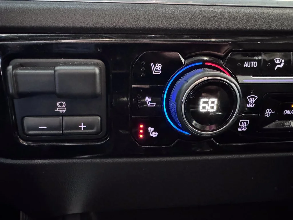 2023 Chevrolet Silverado 1500 LTZ - Photo 25
