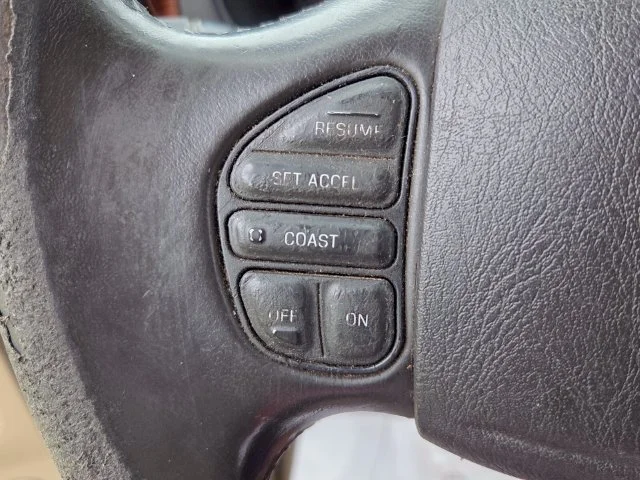 Used 2005  Ford Lariat image 27