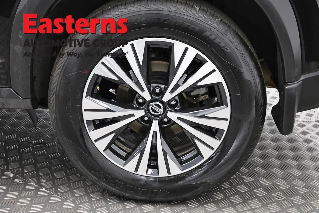 Used 2021 Black Nissan SV image 35