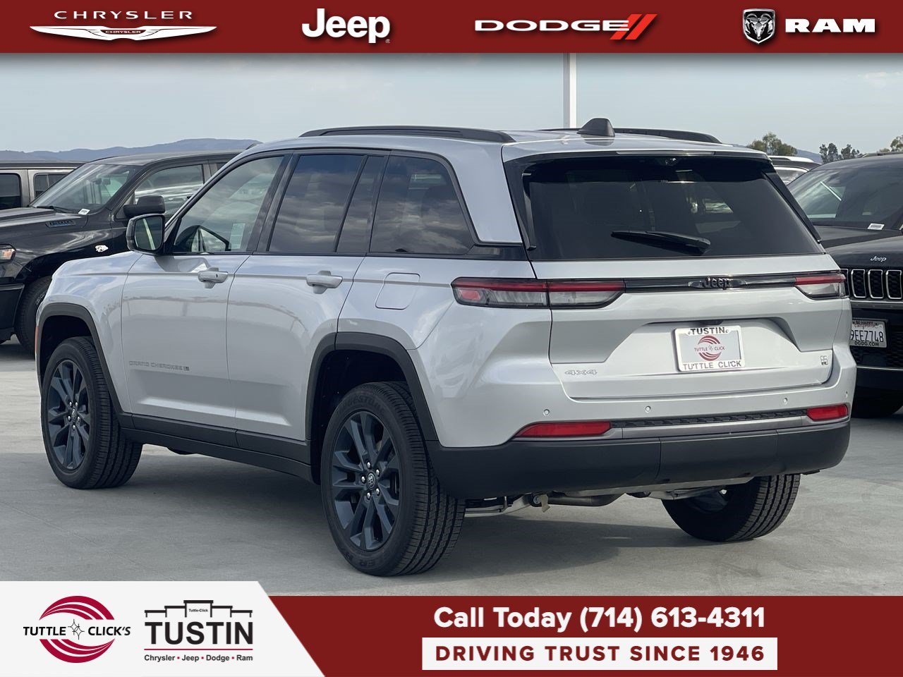 New 2026 Silver Zynith Exterior Paint Jeep 85th Anniversary Edition image 4