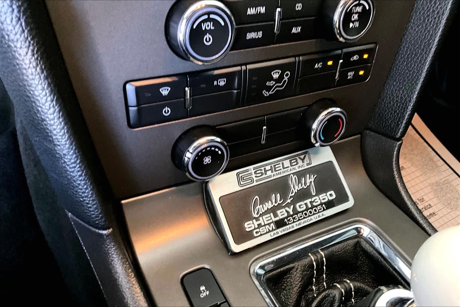 Used 2013 Performance White Ford GT Premium image 29